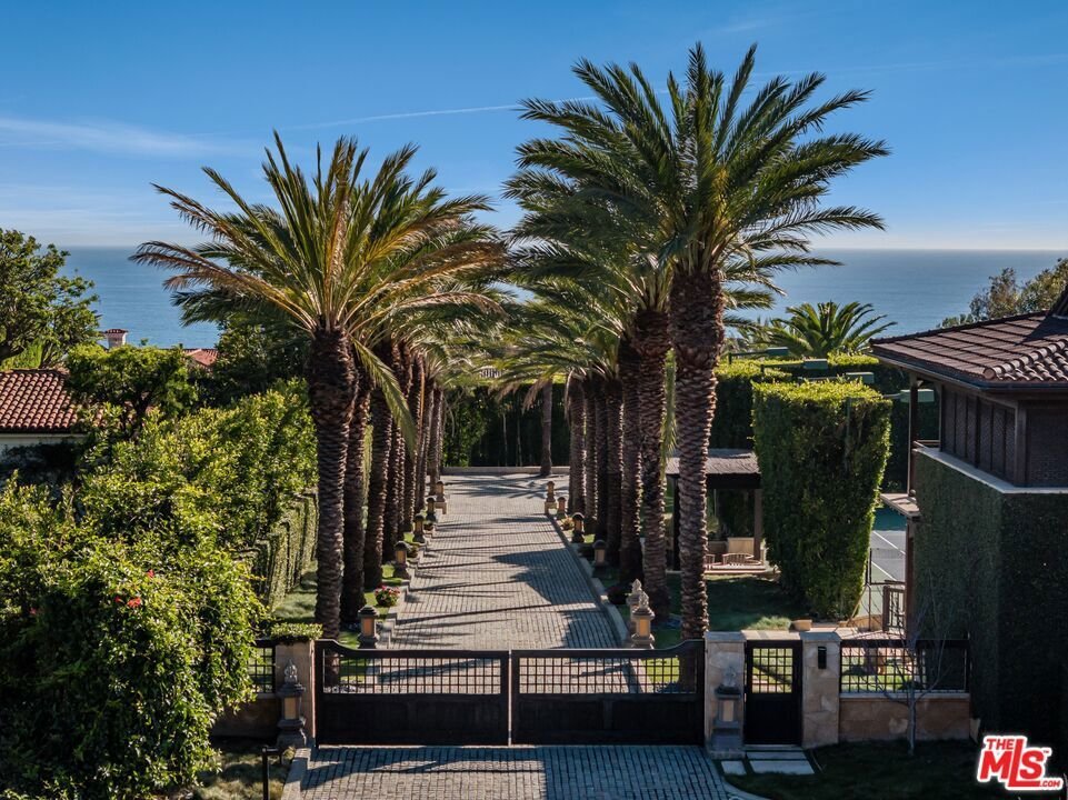 House in Malibu, California, United States 2 - 17282011