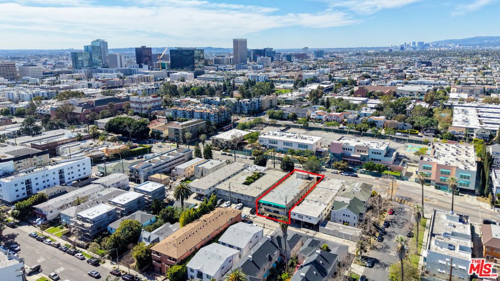 Los Angeles, California, United States 4 - 17284751