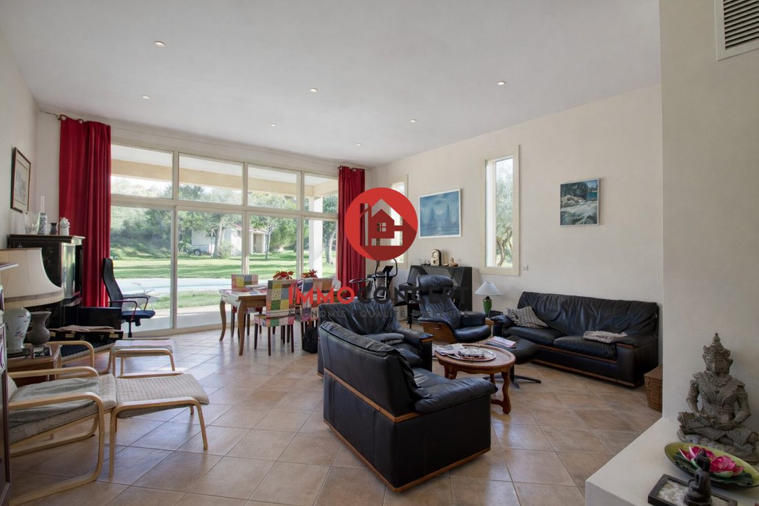 Villa in Arrondissement of Nimes, Occitania, France 2 - 17284426