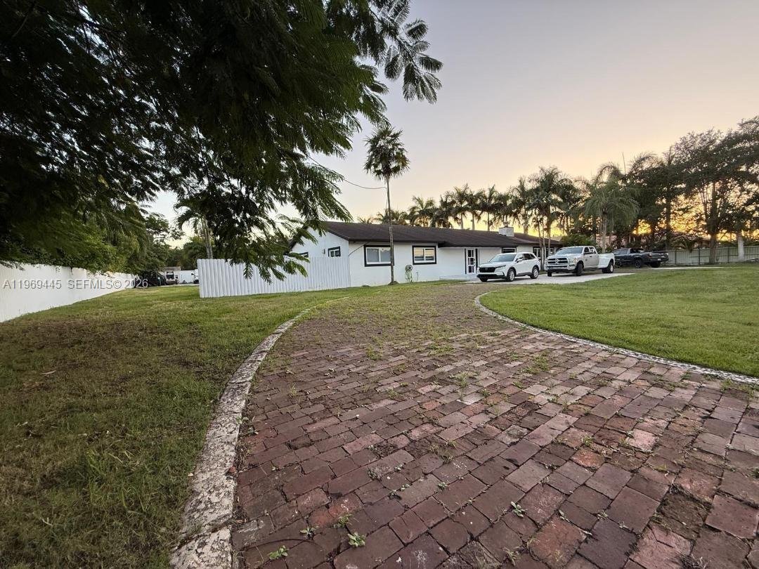 House in Miami, Florida, United States 2 - 17282105
