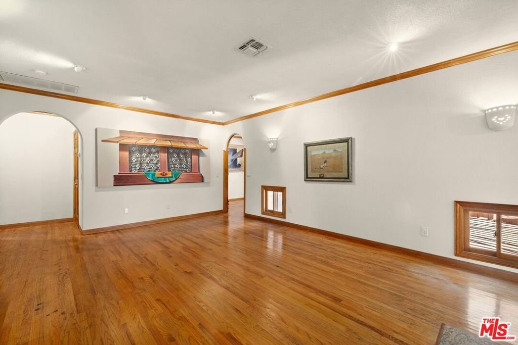 House in Los Angeles, California, United States 4 - 17282021