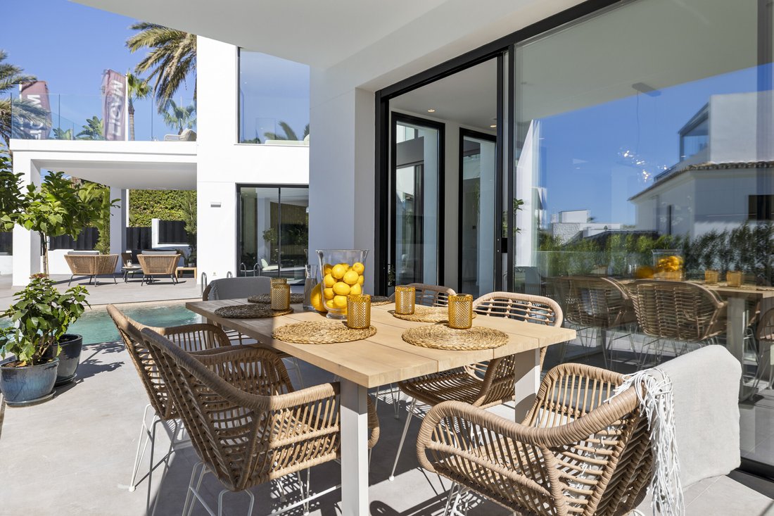 Villa in Elviria-Cabopino, Marbella, Spain 5 - 17283436
