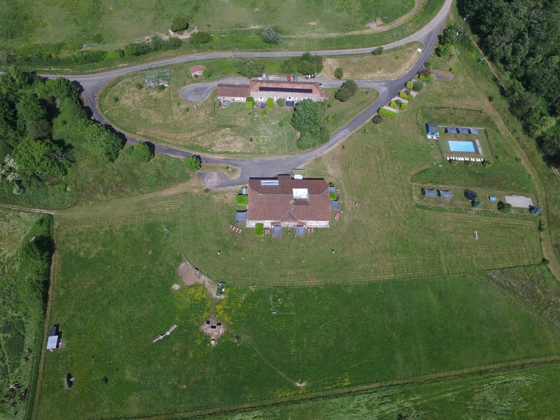 Estate in Availles-Limouzine, Nouvelle-Aquitaine, France 4 - 17283878