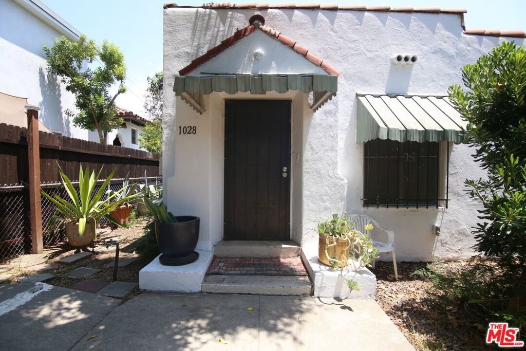 Los Angeles, California, United States 2 - 17284739