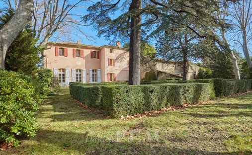 Estate in Grand Sud- Aix la Duranne, Aix-en-Provence, France 1