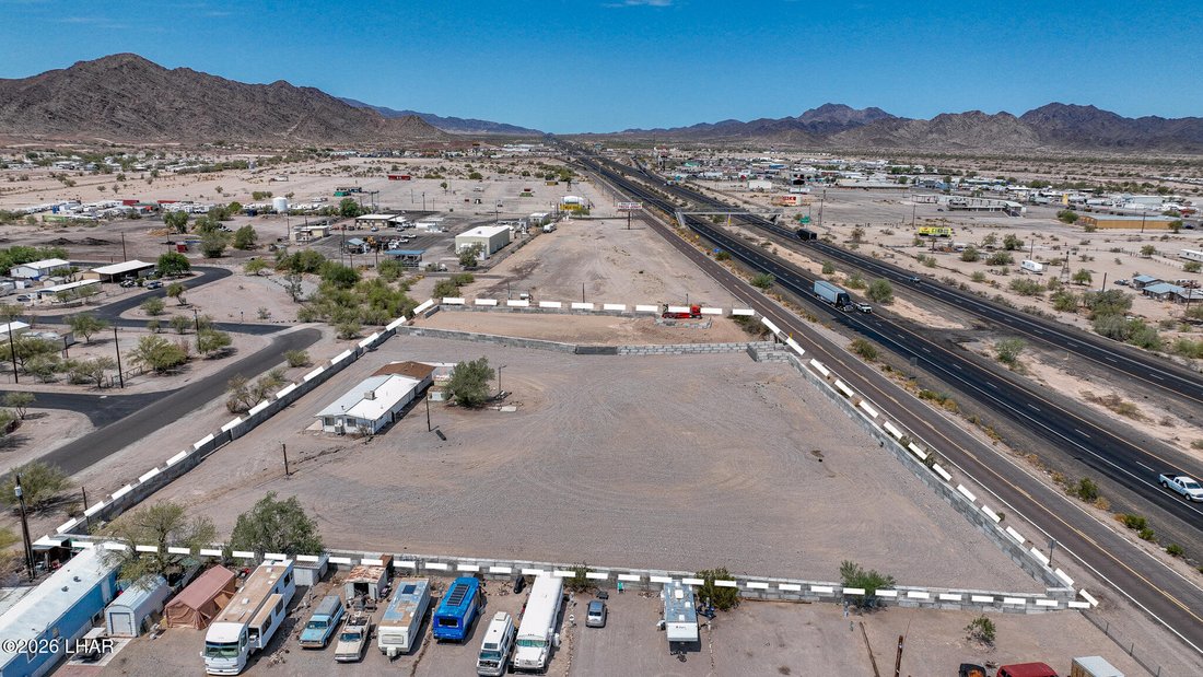 Quartzsite, Arizona, United States 2 - 17284580