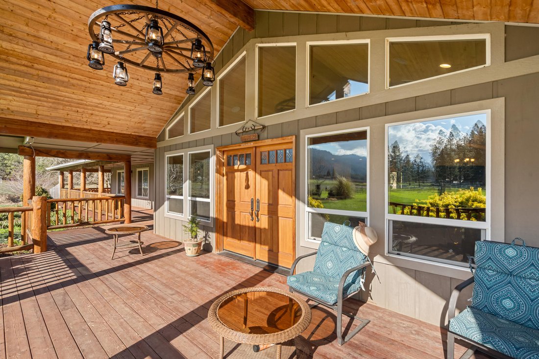 House in Grants Pass, Oregon, United States 5 - 17284591