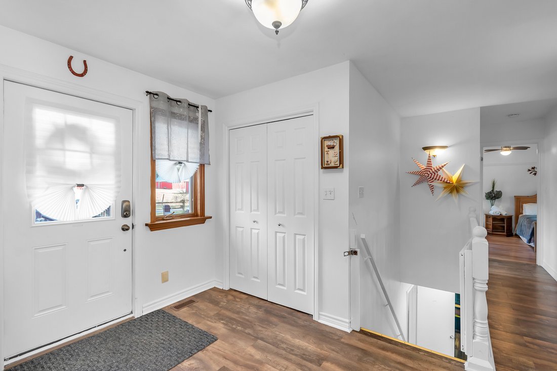 House in Kawartha Lakes, Ontario, Canada 2 - 17281698