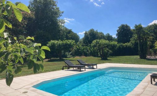 House in Saint-Jean-de-Marsacq, Nouvelle-Aquitaine, France 1