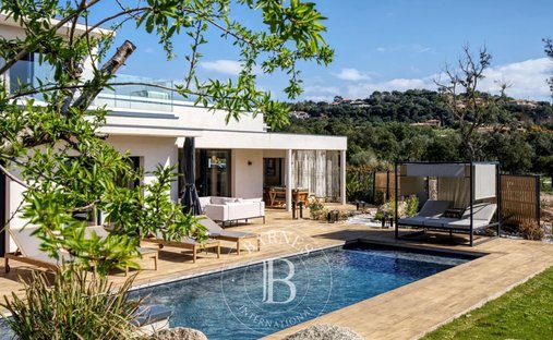 Villa in Zonza, Corsica, France 1