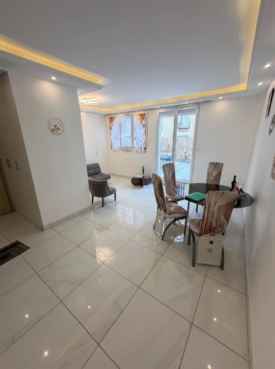 Apartment in Billancourt–Rives de Seine, Boulogne-Billancourt, France 1 - 17281342