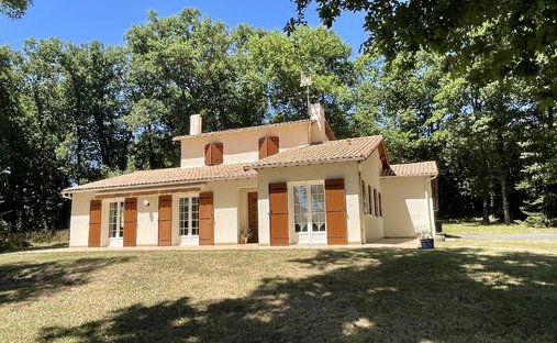 Villa in Etaules, Nouvelle-Aquitaine, France 1