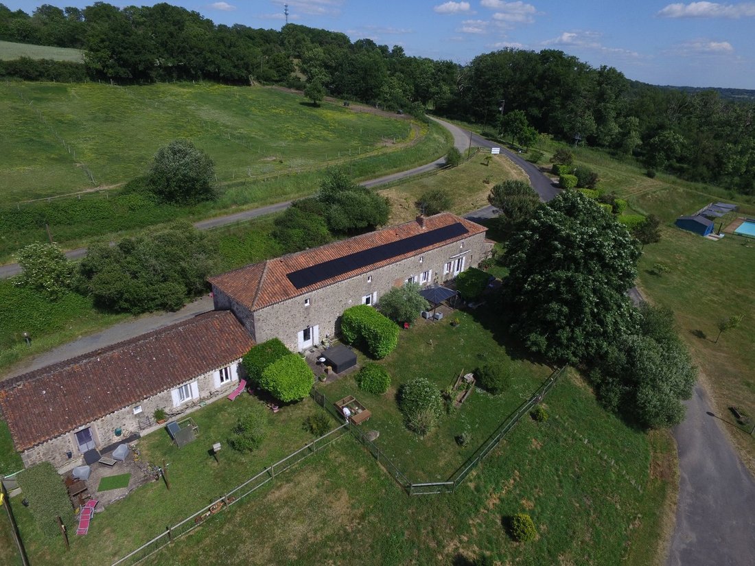 Estate in Availles-Limouzine, Nouvelle-Aquitaine, France 2 - 17283878