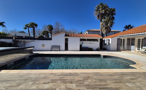 Villa in Saint-Cyprien, Occitania, France 1