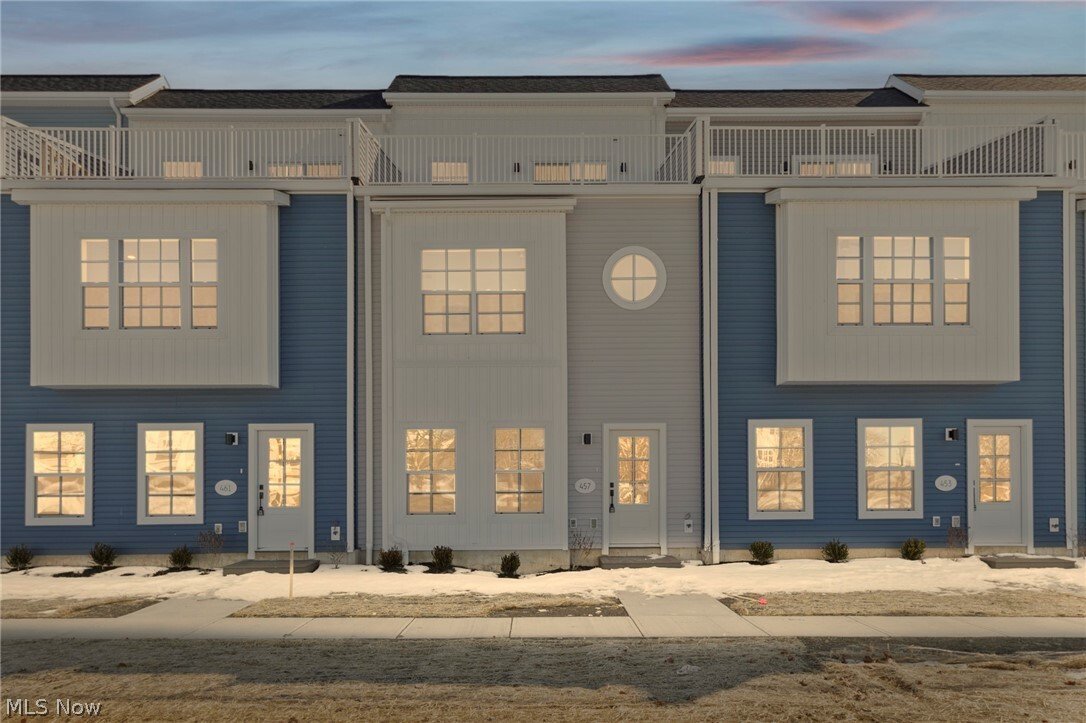 Townhouse in Lorain, Ohio, United States 4 - 17282137