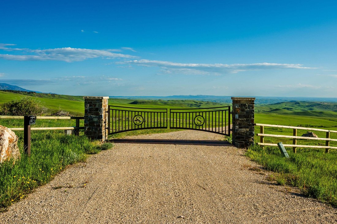 Farm Ranch in Big Horn, Wyoming, United States 2 - 17281633