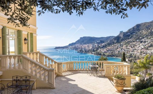Domaine à Roquebrune-Cap-Martin, Provence-Alpes-Côte d'Azur, France 1