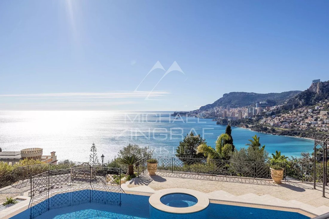 Estate in French Riviera, Provence-Alpes-Côte d'Azur, France 2 - 16733895
