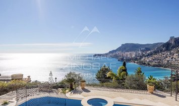 Estate in French Riviera, Provence-Alpes-Côte d'Azur, France 1