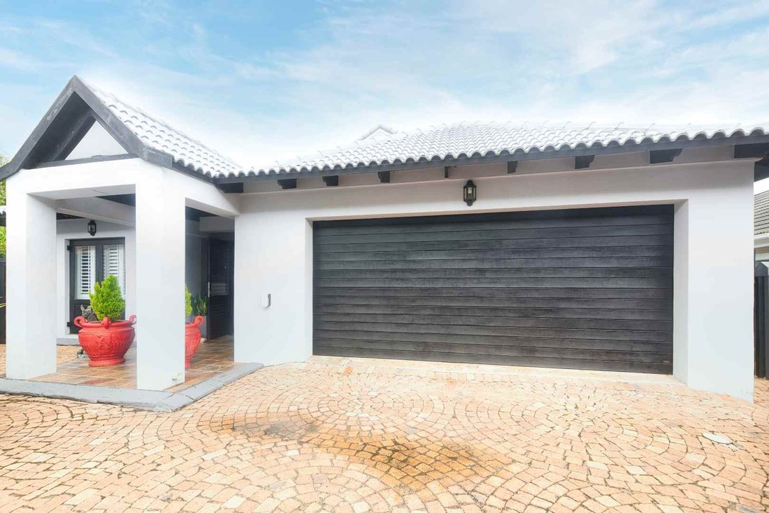 House in Hermanus, Western Cape, South Africa 1 - 17284935