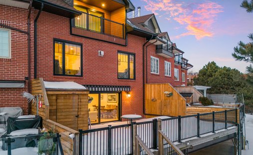 House in Oakville, Ontario, Canada 1