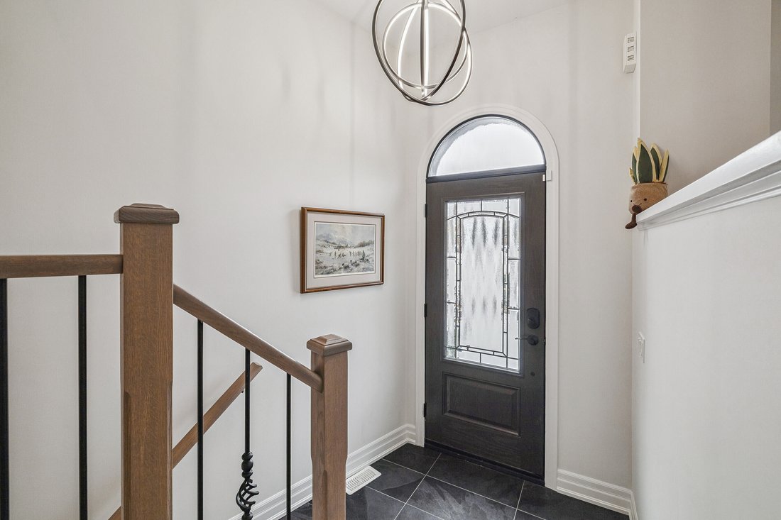 Townhouse in Oakville, Ontario, Canada 4 - 17285041