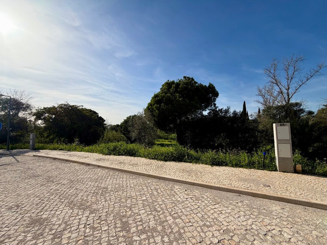 Land in Quarteira, Algarve, Portugal 2 - 17285017