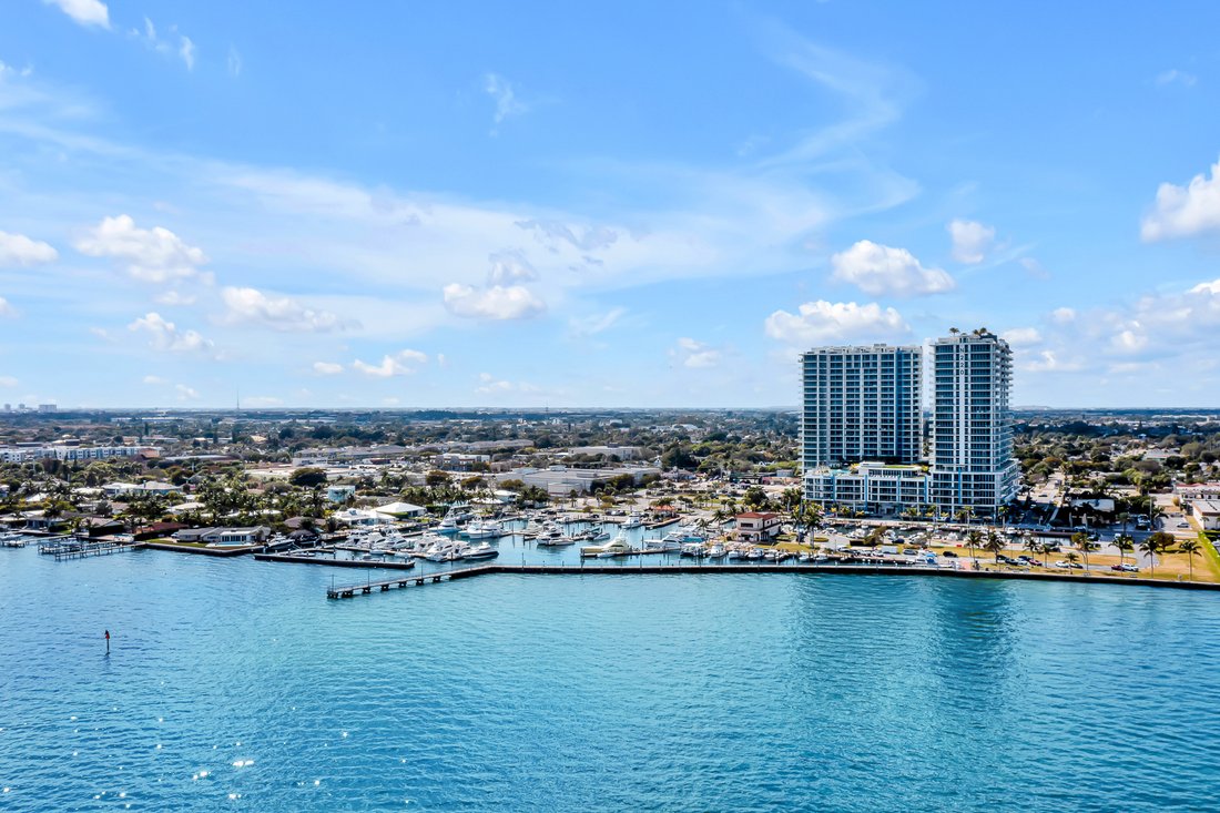 Condo in Lake Park, Florida, United States 3 - 17285089