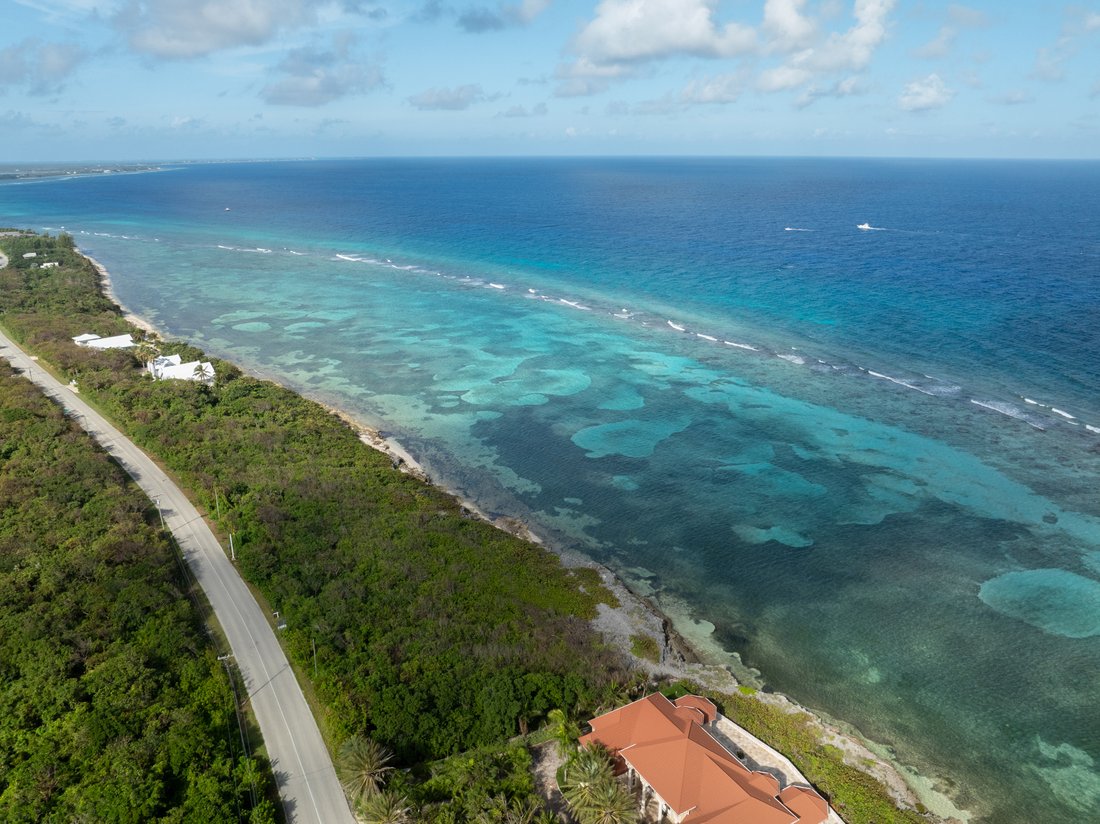 Land in East End, East End, Cayman Islands 1 - 13343033
