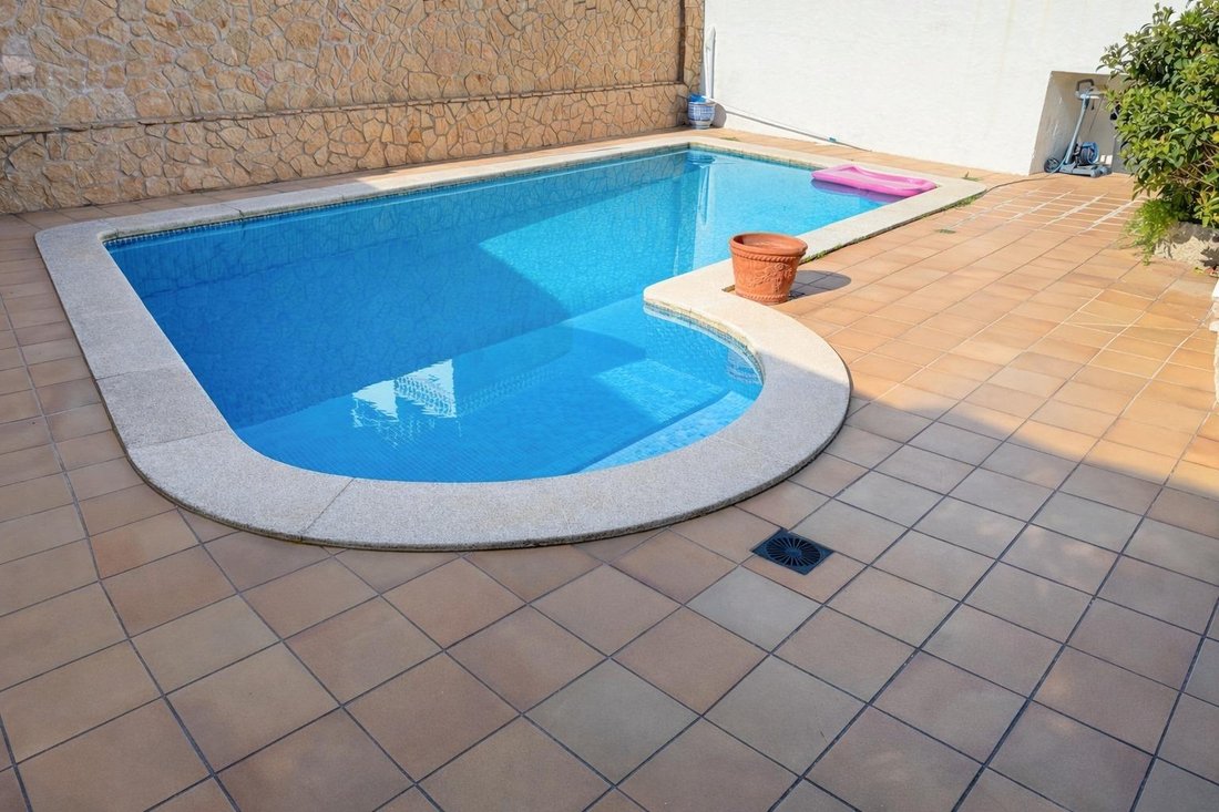 Villa in Llanca, Catalonia, Spain 3 - 17225292