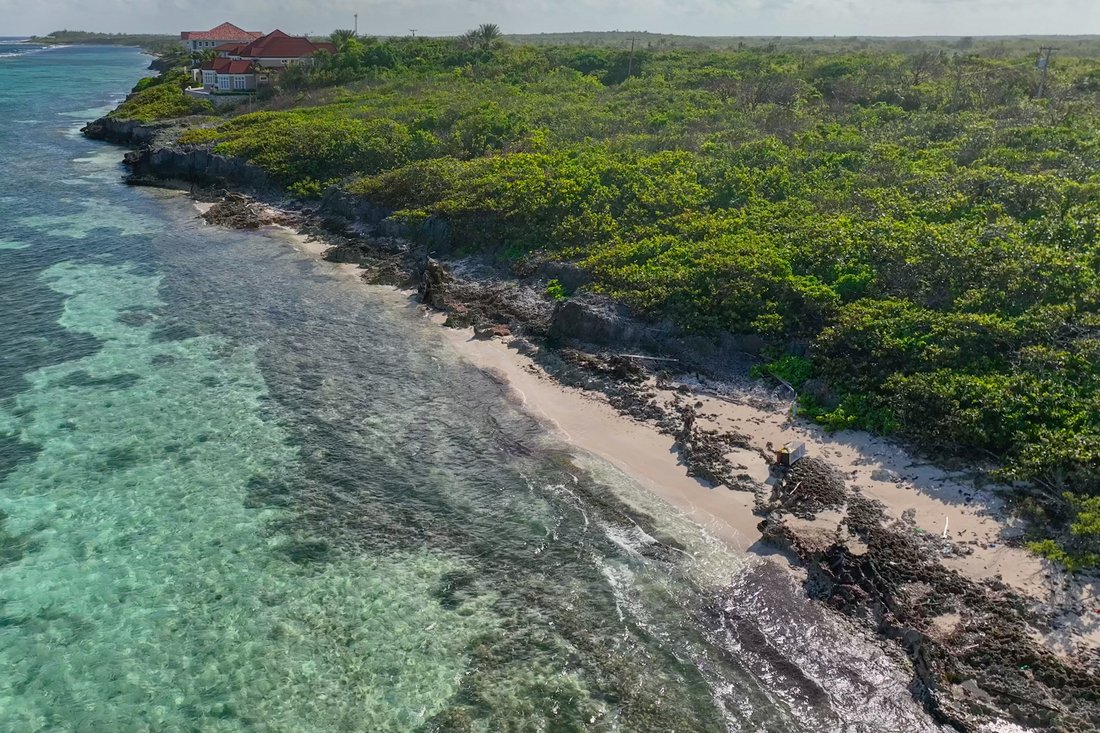 Land in East End, East End, Cayman Islands 3 - 13130050