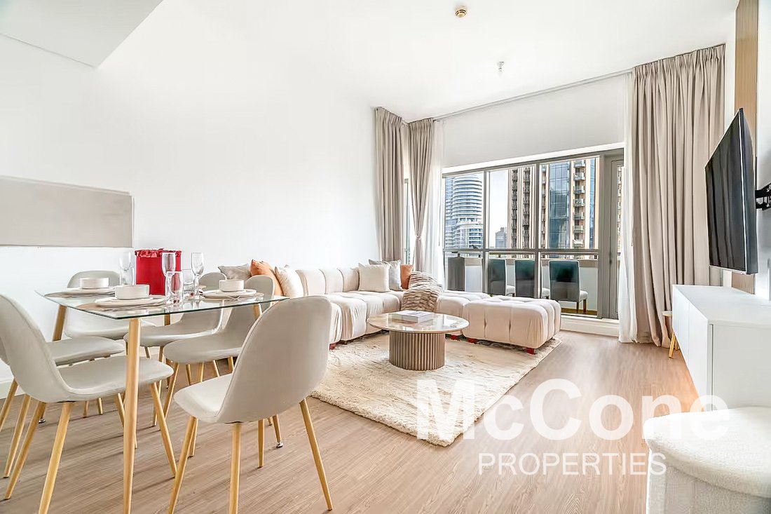 Apartment in Burj Khalifa Lake, Downtown Dubai, Dubai 1 - 17285140