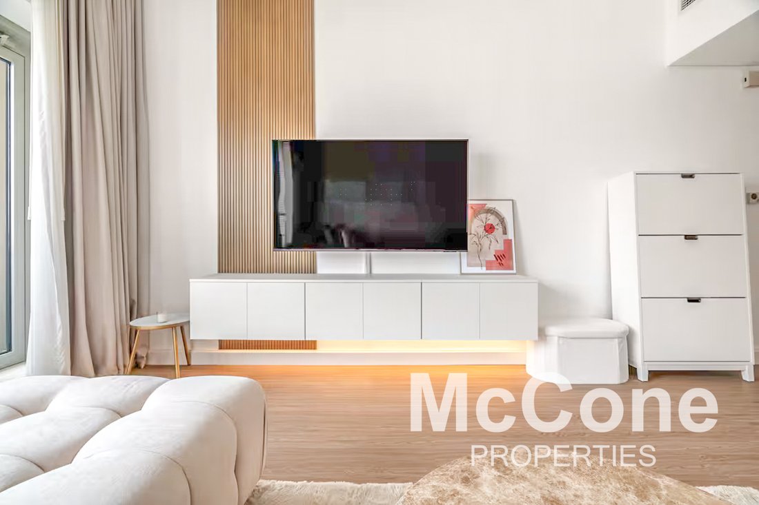 Apartment in Burj Khalifa Lake, Downtown Dubai, Dubai 4 - 17285140