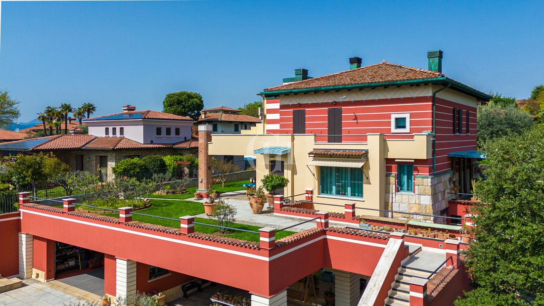 Villa in Erbusco, Lombardy, Italy 3 - 14235884