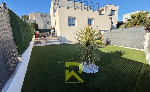 House in Cooperative, Agde, France 1