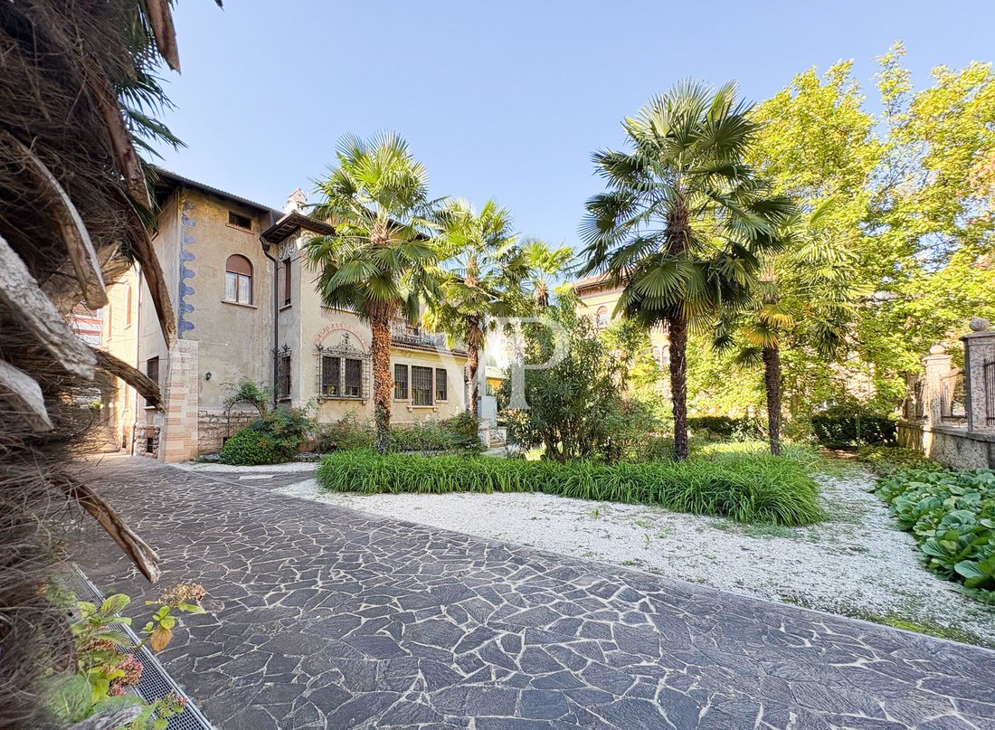 Villa in Tribunale - San Camillo, Trento, Italy 2 - 17285205