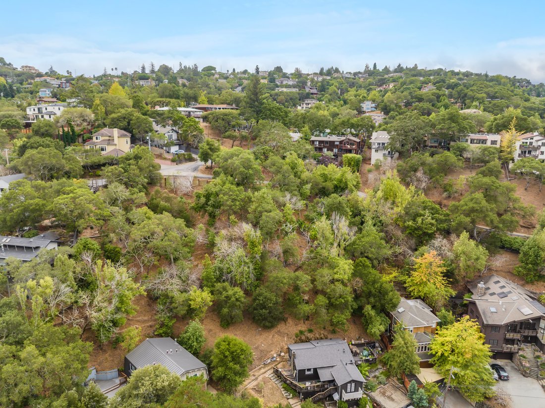 Land in Emerald Hills, California, United States 2 - 17285179