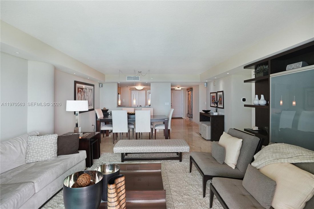 Condo in Miami, Florida, United States 4 - 17285336