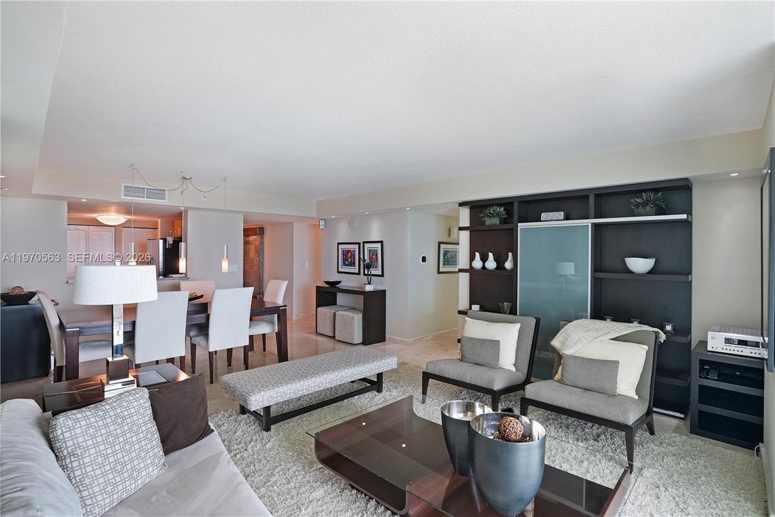 Condo in Miami, Florida, United States 3 - 17285336