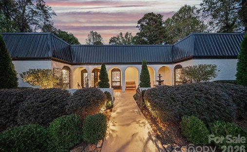 House in Hickory, North Carolina, United States 1
