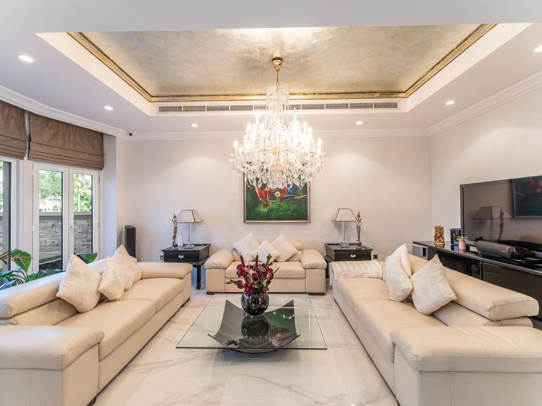 Villa in Palm Jumeirah, Dubai, United Arab Emirates 2 - 17285369