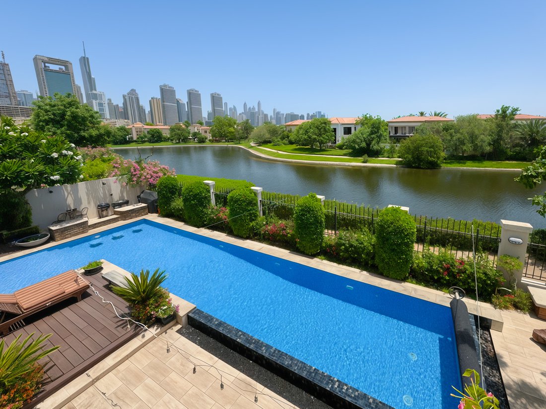 Villa in Jumeirah Park, Dubai, United Arab Emirates 1 - 17097800