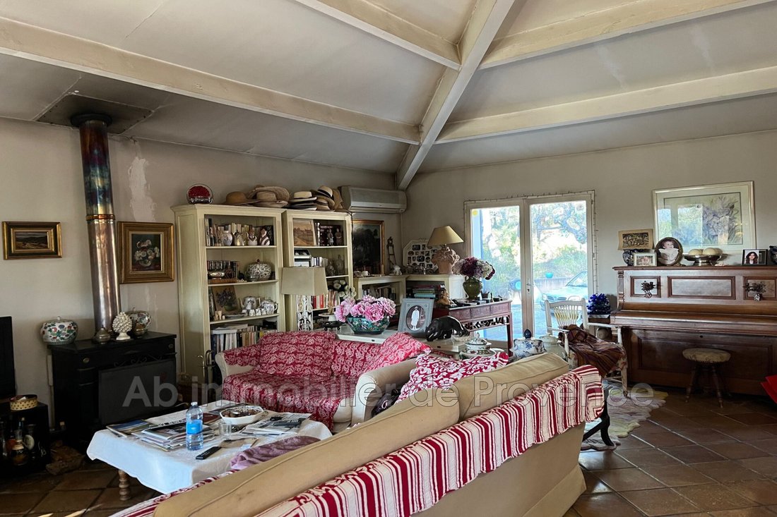 Villa in Rognes, Provence-Alpes-Côte d'Azur, France 2 - 17285257