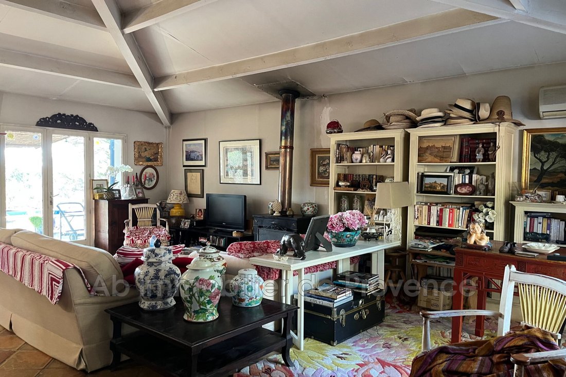 Villa in Rognes, Provence-Alpes-Côte d'Azur, France 5 - 17285257