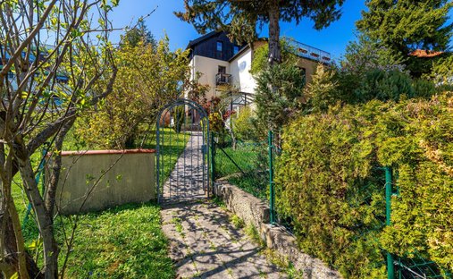 Villa in Klosterneuburg, Lower Austria, Austria 1