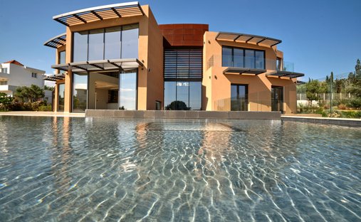 Villa à Kalyvia Thorikou, Attique, Grèce 1