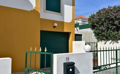 House in Foz do Arelho, Leiria District, Portugal 1