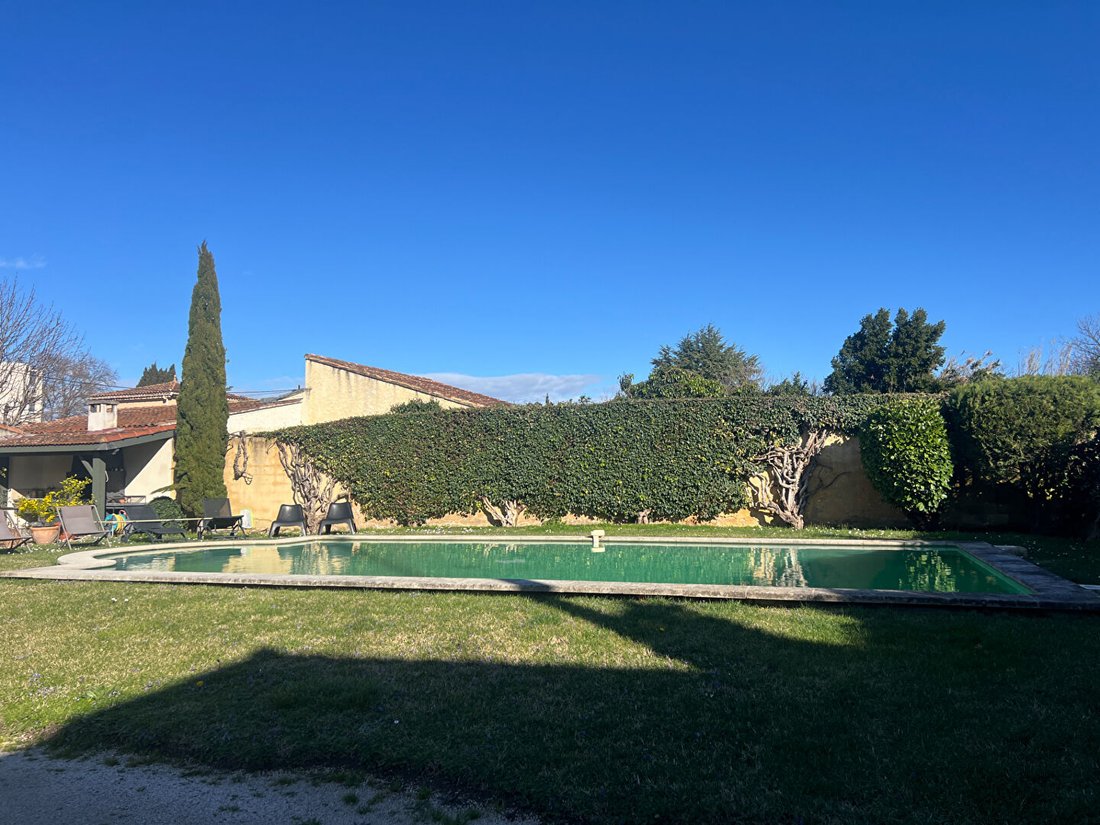 Villa in Avignon, Provence-Alpes-Côte d'Azur, France 2 - 17285470
