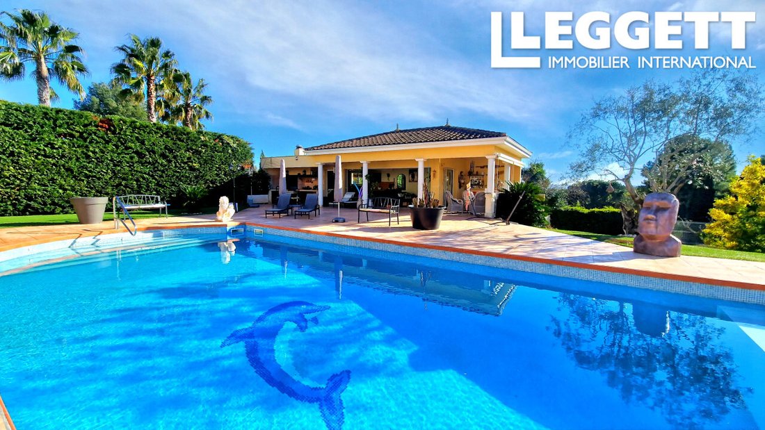 Villa in Ancien Hôpital, Beziers, France 3 - 17095105