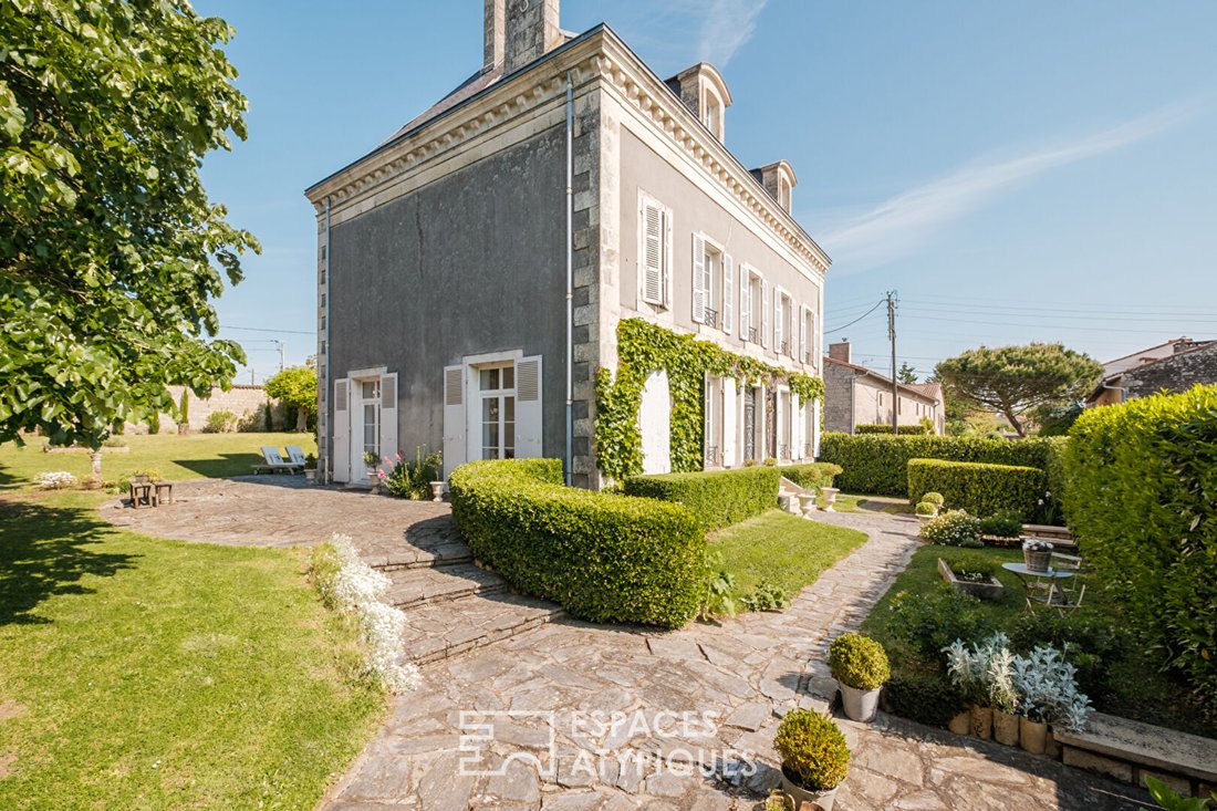Villa in Francois, Nouvelle-Aquitaine, France 4 - 17285454